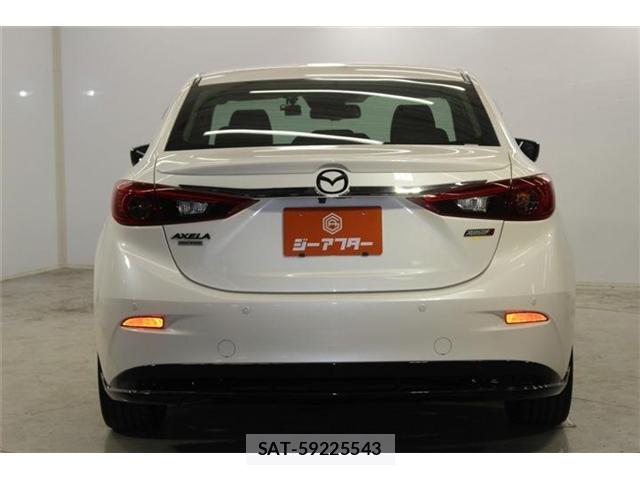 Mazda ATENZA 2016-09 8011327-5