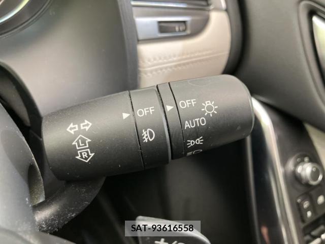 Mazda ATENZA 2015-09 8012167-16