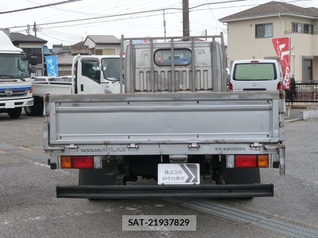 Nissan ATLAS 2008-05 8002973-1