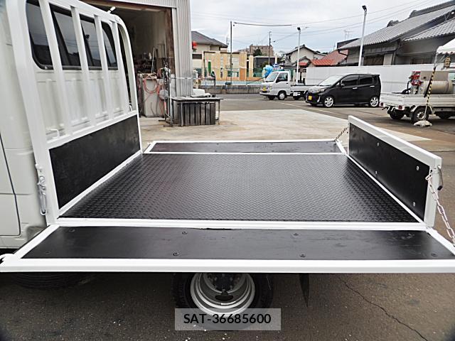 Nissan ATLAS 2020-11 8002998-13