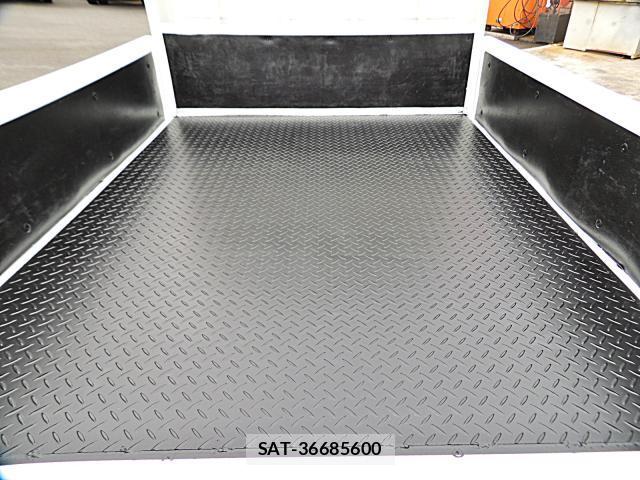 Nissan ATLAS 2020-11 8002998-17