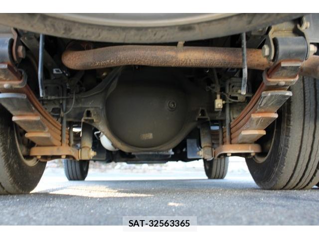 Nissan ATLAS 2015-02 8003152-17