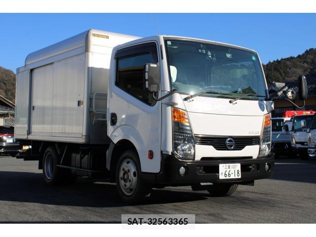 Nissan ATLAS 2015-02 8003152-2