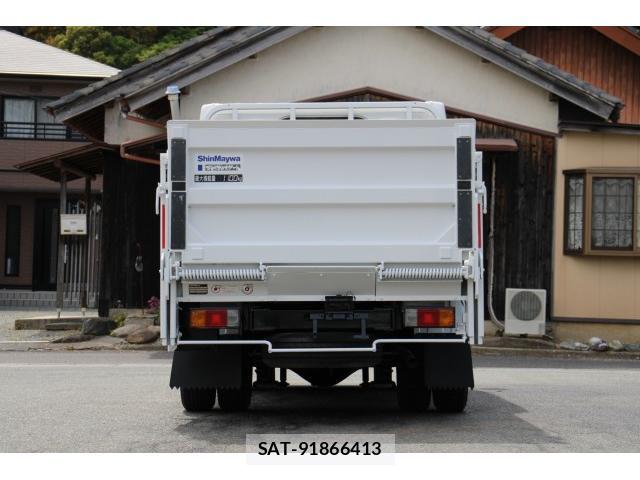 Nissan ATLAS 2015-06 8003157-7