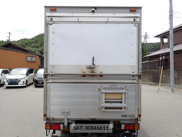 Nissan ATLAS 2016-07 8004012-1