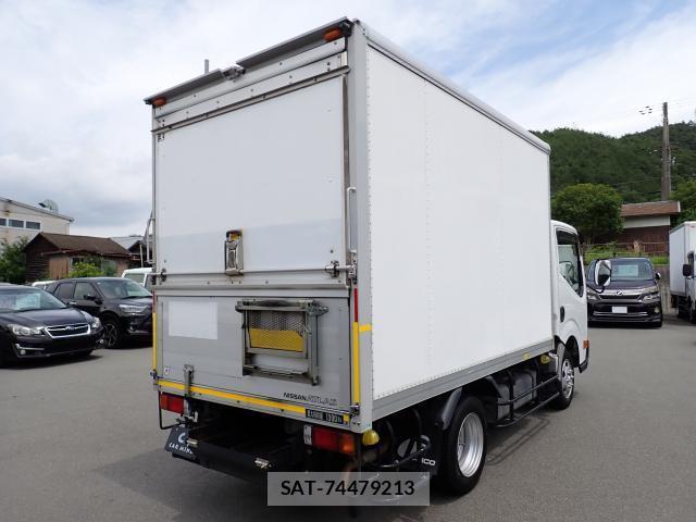 Nissan ATLAS 2015-06 8004014-13