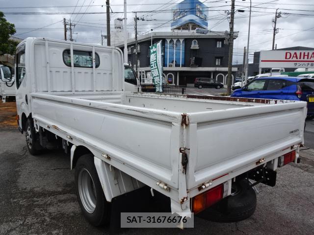 Nissan ATLAS 2013-06 8004129-14