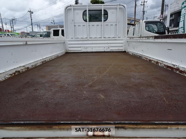 Nissan ATLAS 2013-06 8004129-18