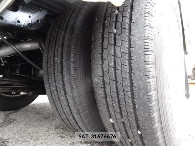 Nissan ATLAS 2013-06 8004129-19