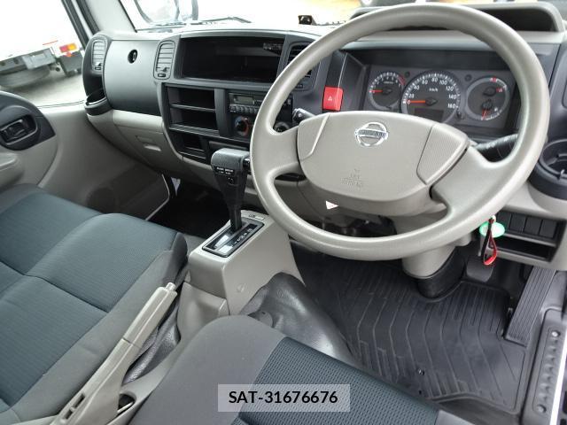 Nissan ATLAS 2013-06 8004129-2