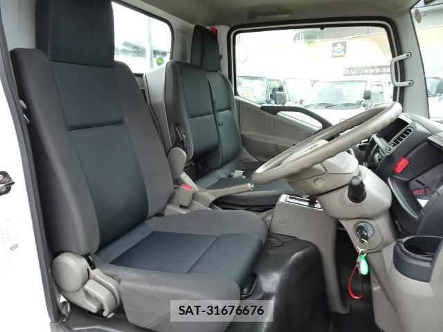 Nissan ATLAS 2013-06 8004129-5
