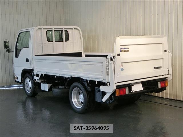 Nissan ATLAS 2012-09 8004541-1
