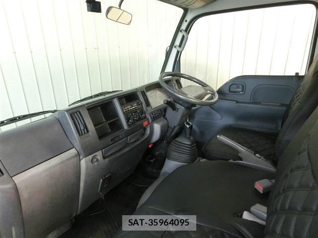 Nissan ATLAS 2012-09 8004541-2