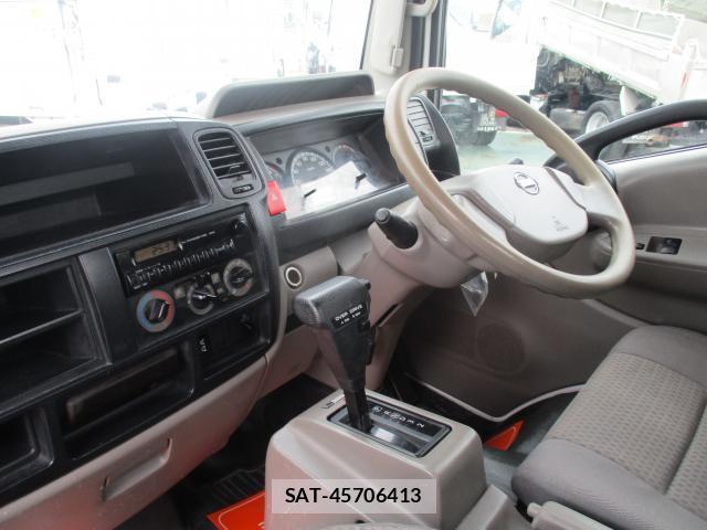 Nissan ATLAS 2008-11 8005268-9