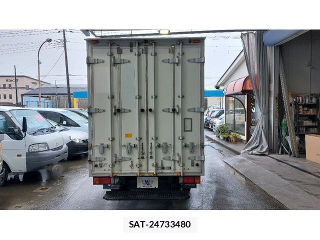 Nissan ATLAS 2015-02 8006293-10