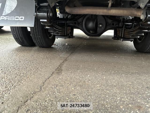 Nissan ATLAS 2015-02 8006293-14