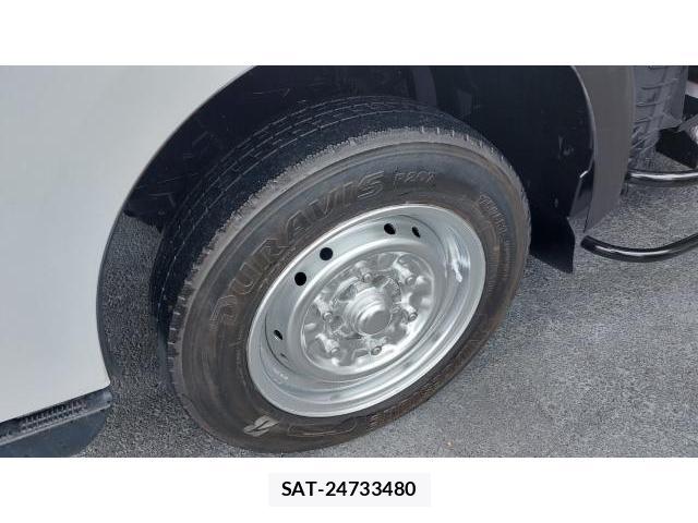 Nissan ATLAS 2015-02 8006293-18