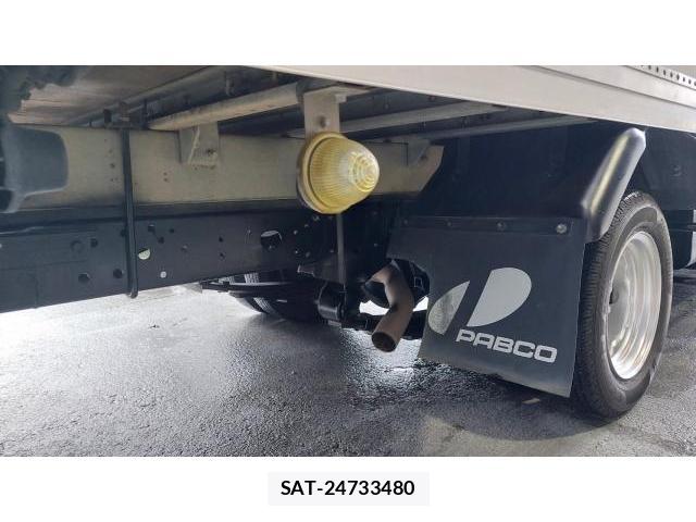Nissan ATLAS 2015-02 8006293-7