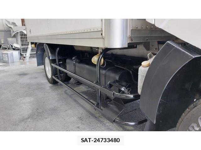 Nissan ATLAS 2015-02 8006293-8