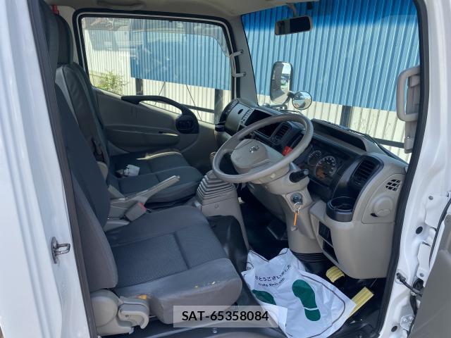 Nissan ATLAS 2012-10 8007114-9