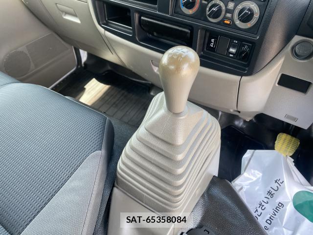 Nissan ATLAS 2012-10 8007114-14