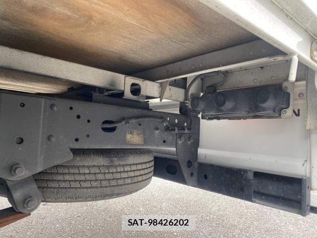 Nissan ATLAS 2013-06 8007115-18