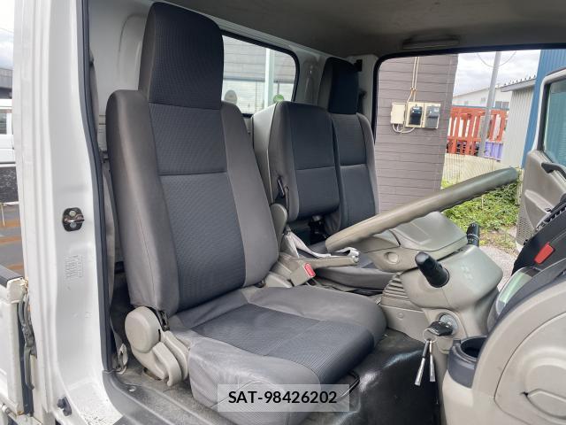 Nissan ATLAS 2013-06 8007115-9