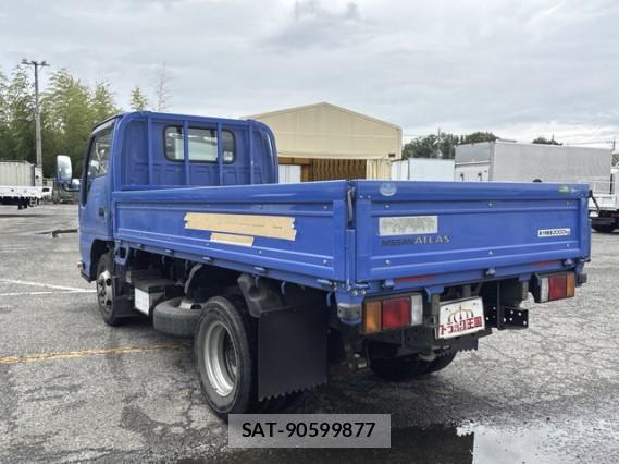 Nissan ATLAS 2012 8008339-10