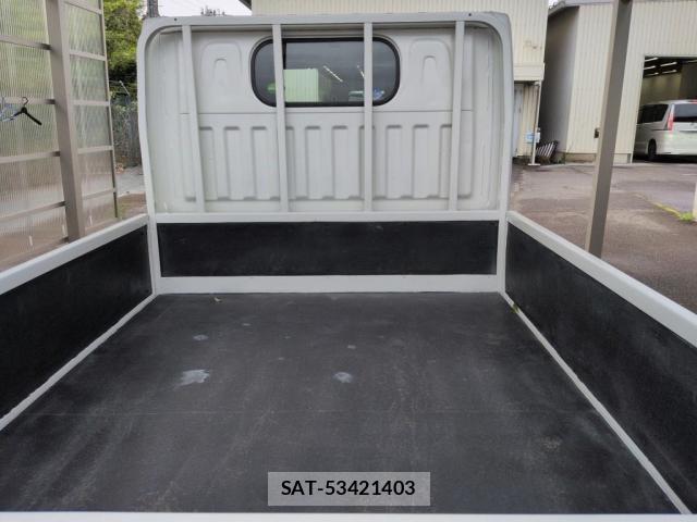 Nissan ATLAS 2016-02 8008837-3