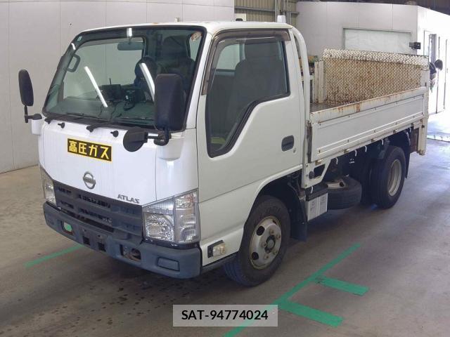 Nissan ATLAS 2011-05 8008865-3