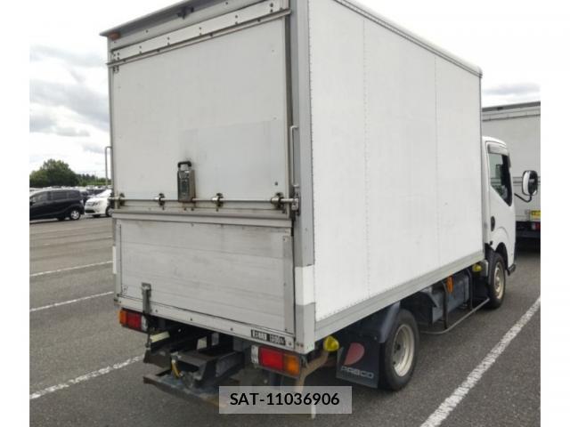 Nissan ATLAS 2010-03 8010560-5