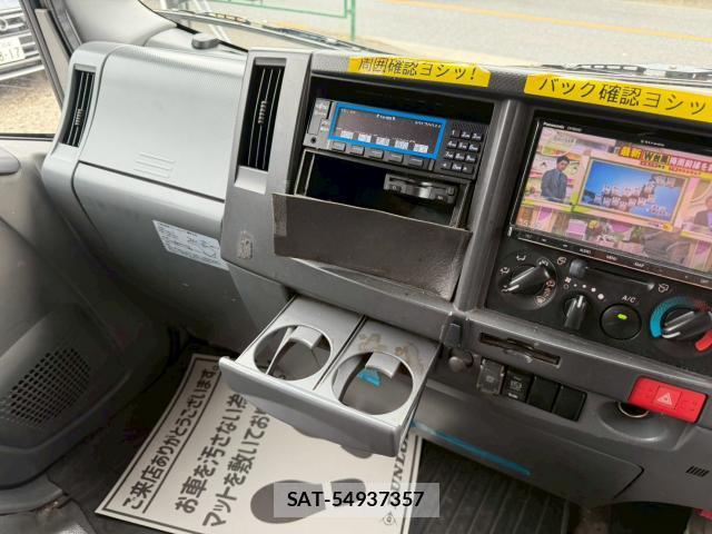 Nissan ATLAS 2012-03 8011505-14