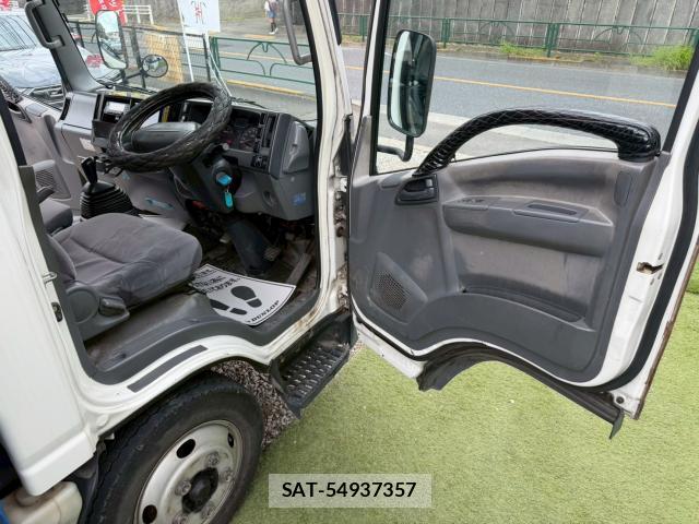Nissan ATLAS 2012-03 8011505-8