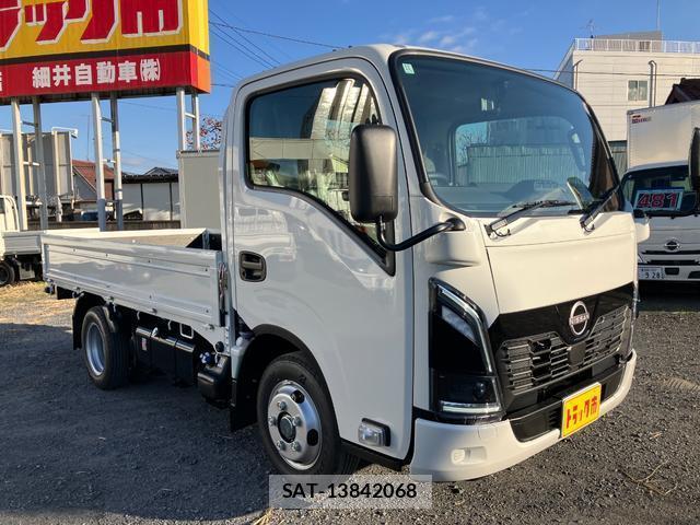 Nissan ATLAS 2025-11 8011953-12