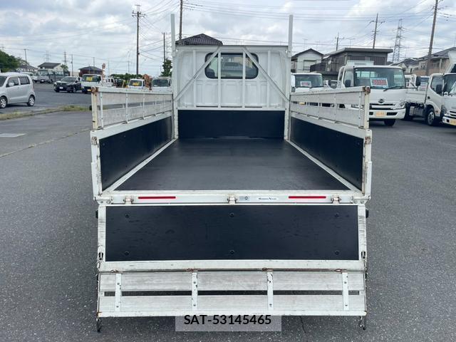 Nissan ATLAS 2021-03 8011956-8