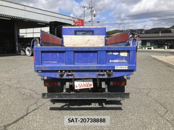 Nissan ATLAS 2013 8012590-16