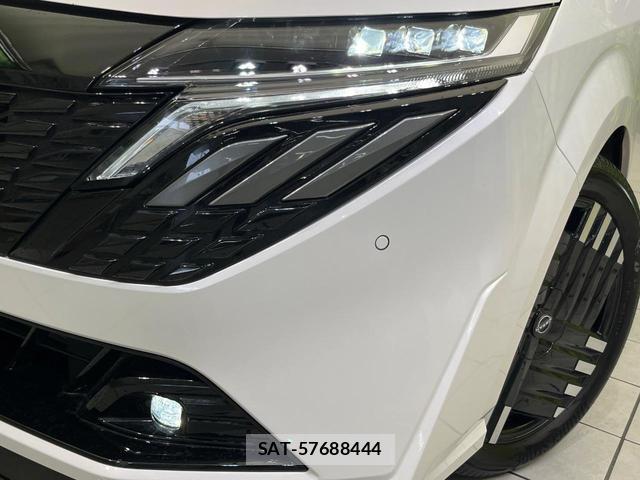 Nissan AURA 2025-01 8003420-11