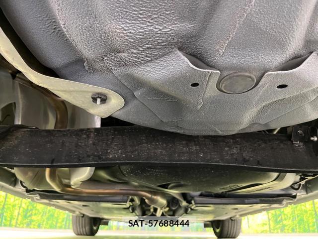 Nissan AURA 2025-01 8003420-18