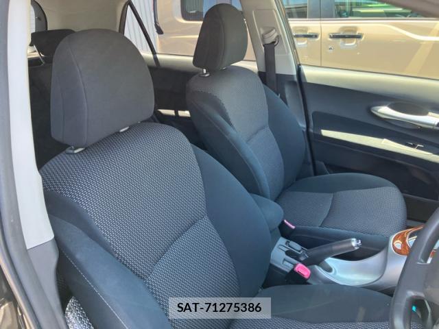 Toyota AURIS 2010-07 8009430-9