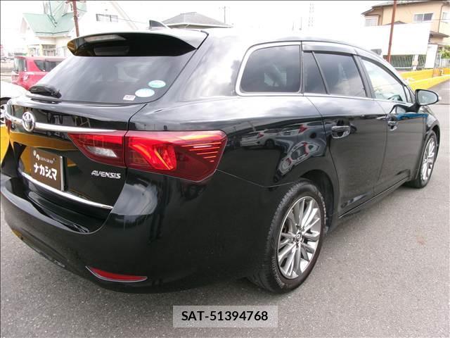 Toyota AVENSIS 2016-09 8009138-1