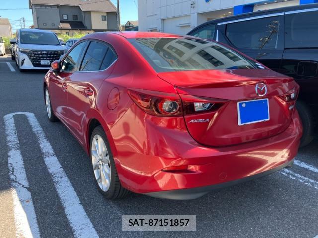 Mazda AXELA HYBRID 2016-02 8009373-13