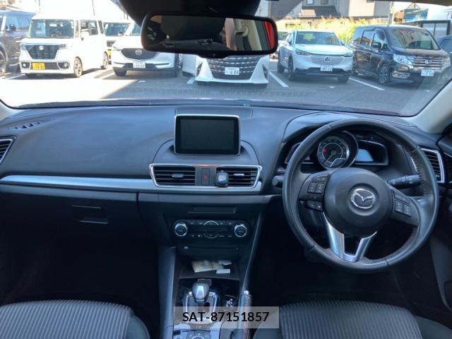 Mazda AXELA HYBRID 2016-02 8009373-9