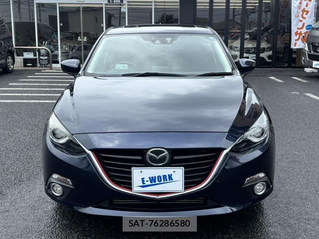 Mazda AXELA SPORT 2014-01 8008743-2