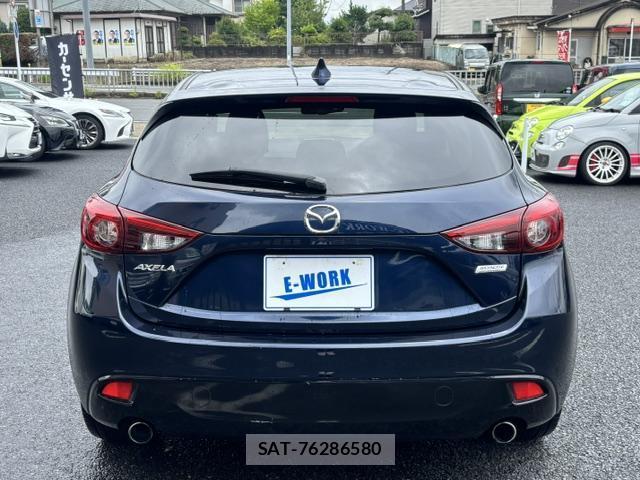 Mazda AXELA SPORT 2014-01 8008743-5