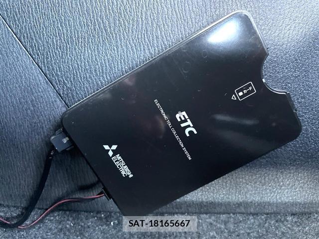 Mazda AXELA SPORT 2018-08 8009916-3
