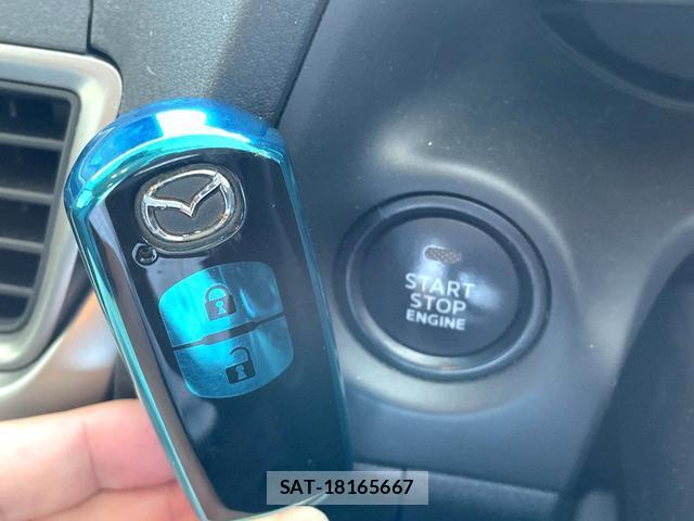 Mazda AXELA SPORT 2018-08 8009916-4