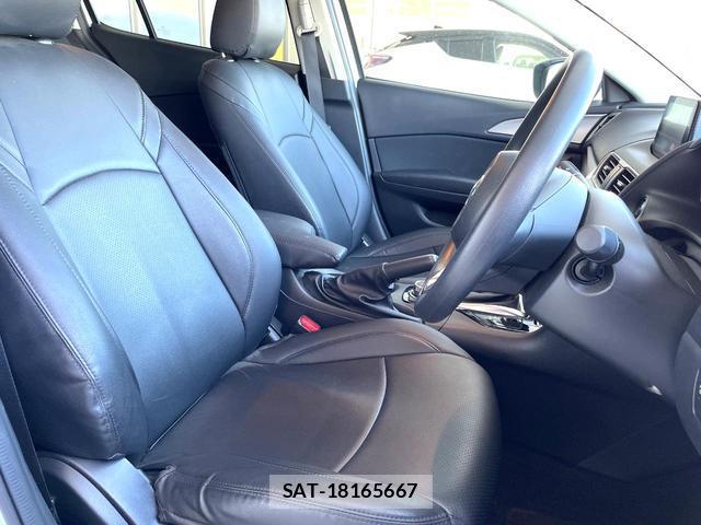 Mazda AXELA SPORT 2018-08 8009916-5