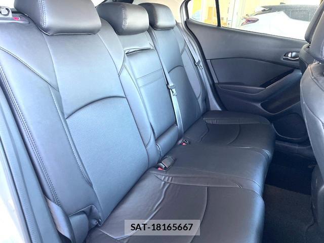 Mazda AXELA SPORT 2018-08 8009916-6