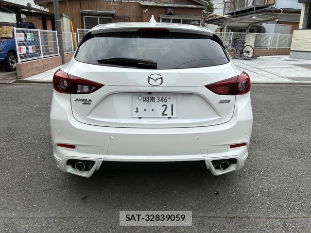 Mazda AXELA SPORT 2018-06 8012468-13