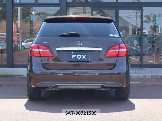 Mercedes Benz B-CLASS 2016-11 8003080-11
